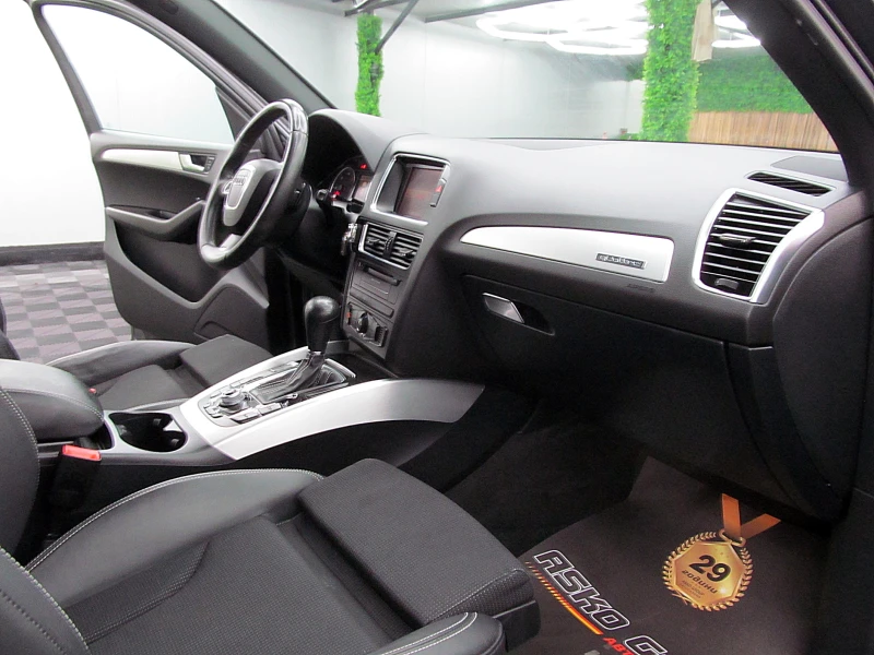 Audi Q5 S-line+ + + /PODGREV/NAVI/СОБСТВЕН ЛИЗИНГ, снимка 13 - Автомобили и джипове - 52210180