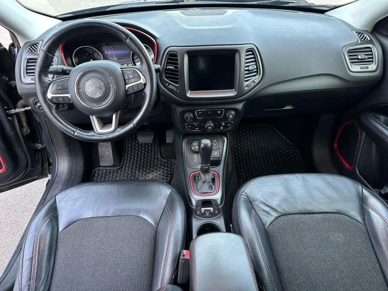 Jeep Compass Trailhawk * CARFAX* * АвтоКредит* (ЦЕНА ДО БГ), снимка 6 - Автомобили и джипове - 52586678