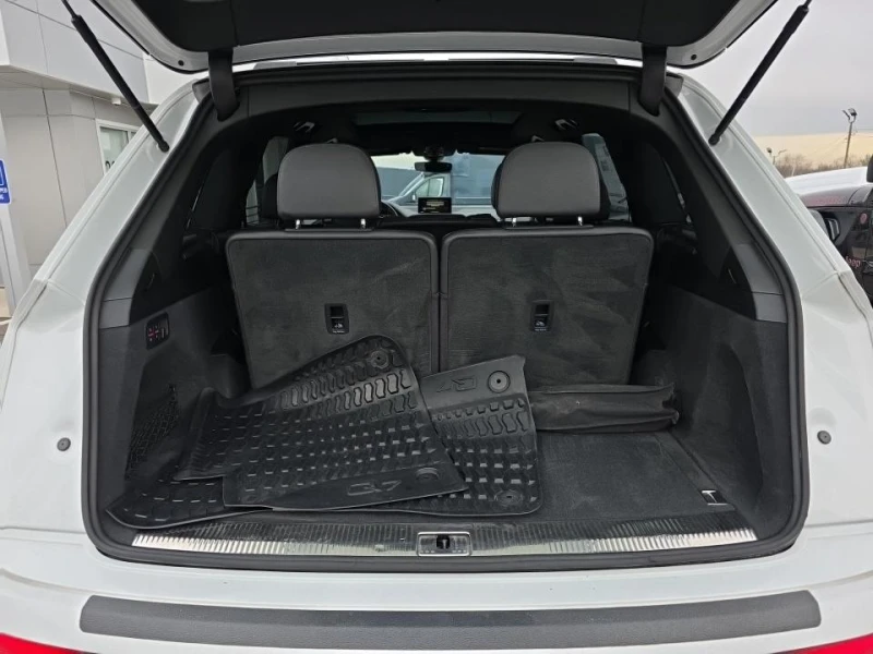 Audi Q7 Premium Plus, снимка 11 - Автомобили и джипове - 52997660