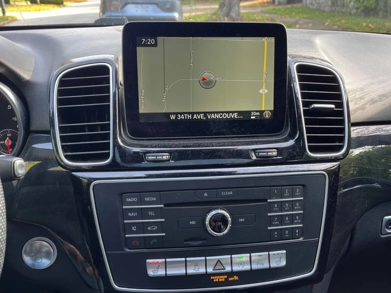 Mercedes-Benz GLE * 350D * CARFAX * БЕЗ ПЪРВОНАЧАЛНА ВНОСКА, снимка 8 - Автомобили и джипове - 53102474