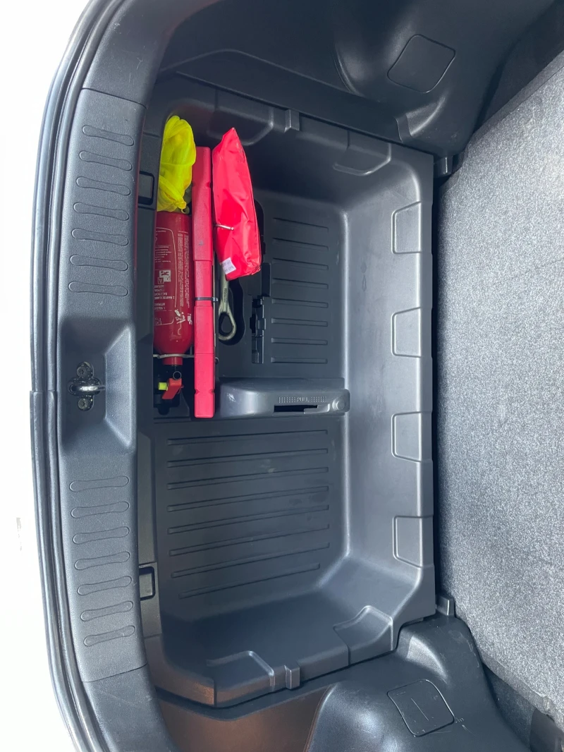 Nissan Juke 1.5DCI кожа/камера/кейлес, снимка 10 - Автомобили и джипове - 53174838