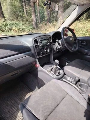 Suzuki Grand vitara 2.0, снимка 8 - Автомобили и джипове - 55847615