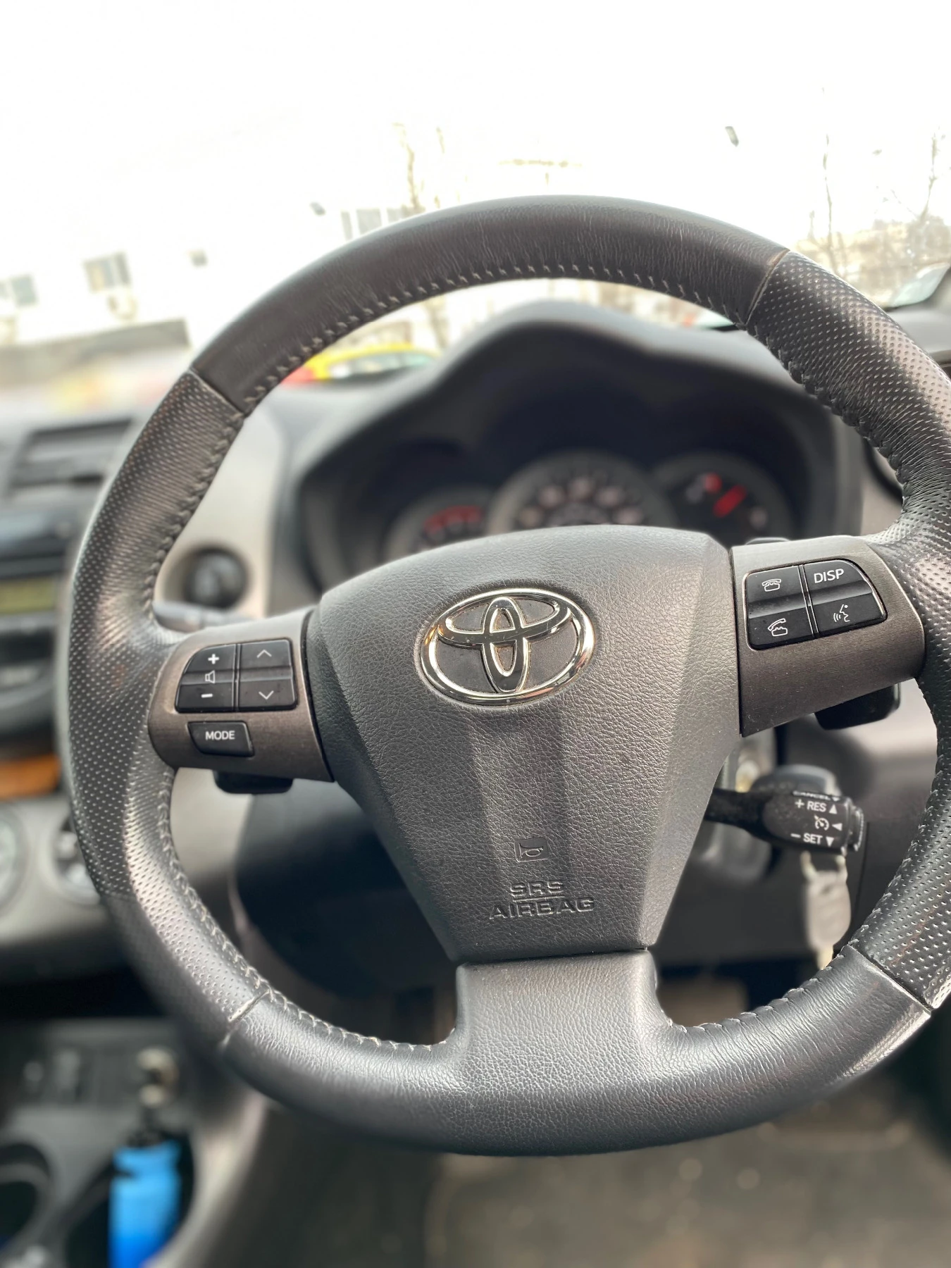 Toyota Rav4 2.2 / 4x4 - изображение 5