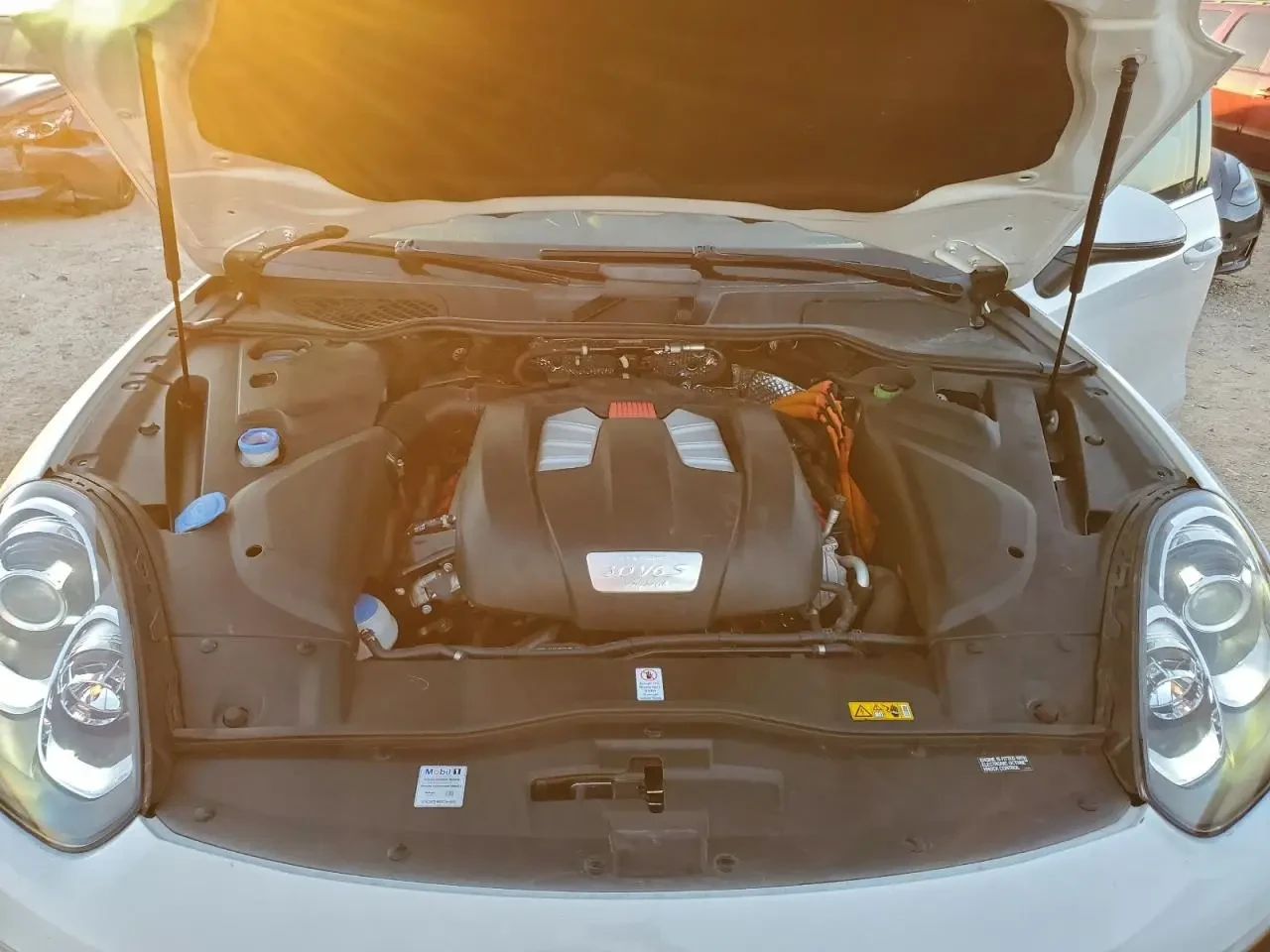 Porsche Cayenne SE HYBRID, снимка 12 - Автомобили и джипове - 53890804