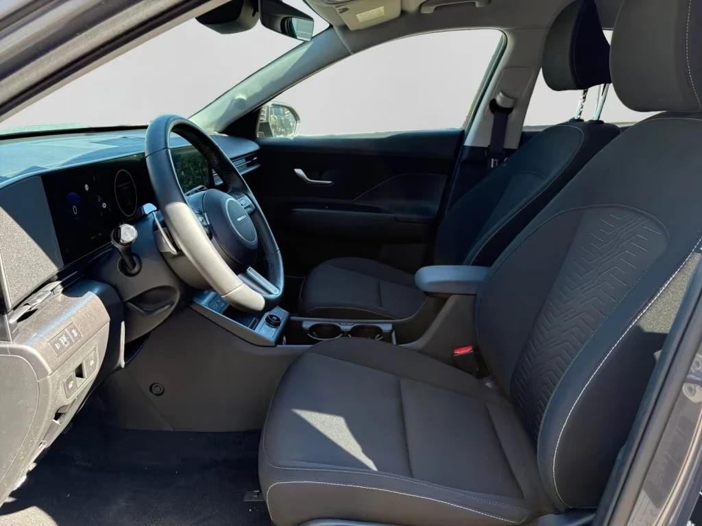 Hyundai Kona EU 65kWh 360 Dist Winter Pack, снимка 12 - Автомобили и джипове - 54299849