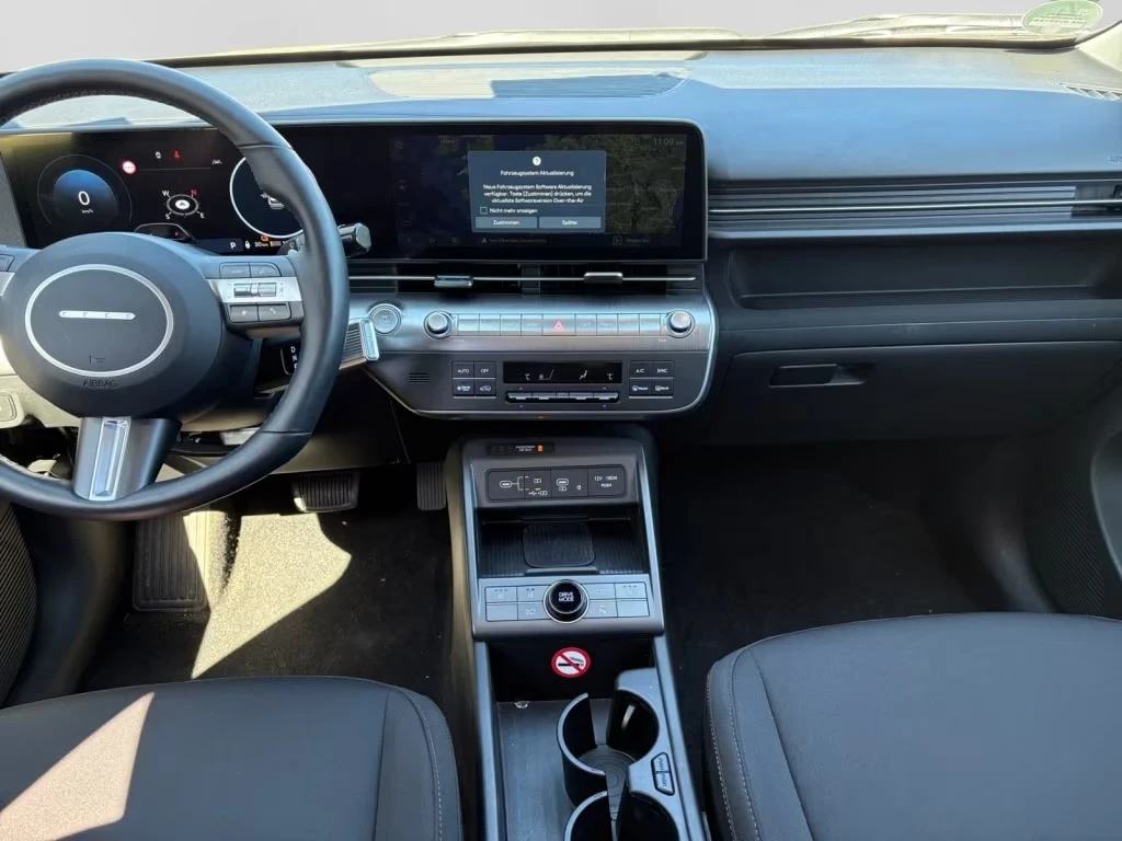 Hyundai Kona EU 65kWh 360 Dist Winter Pack, снимка 11 - Автомобили и джипове - 54299849