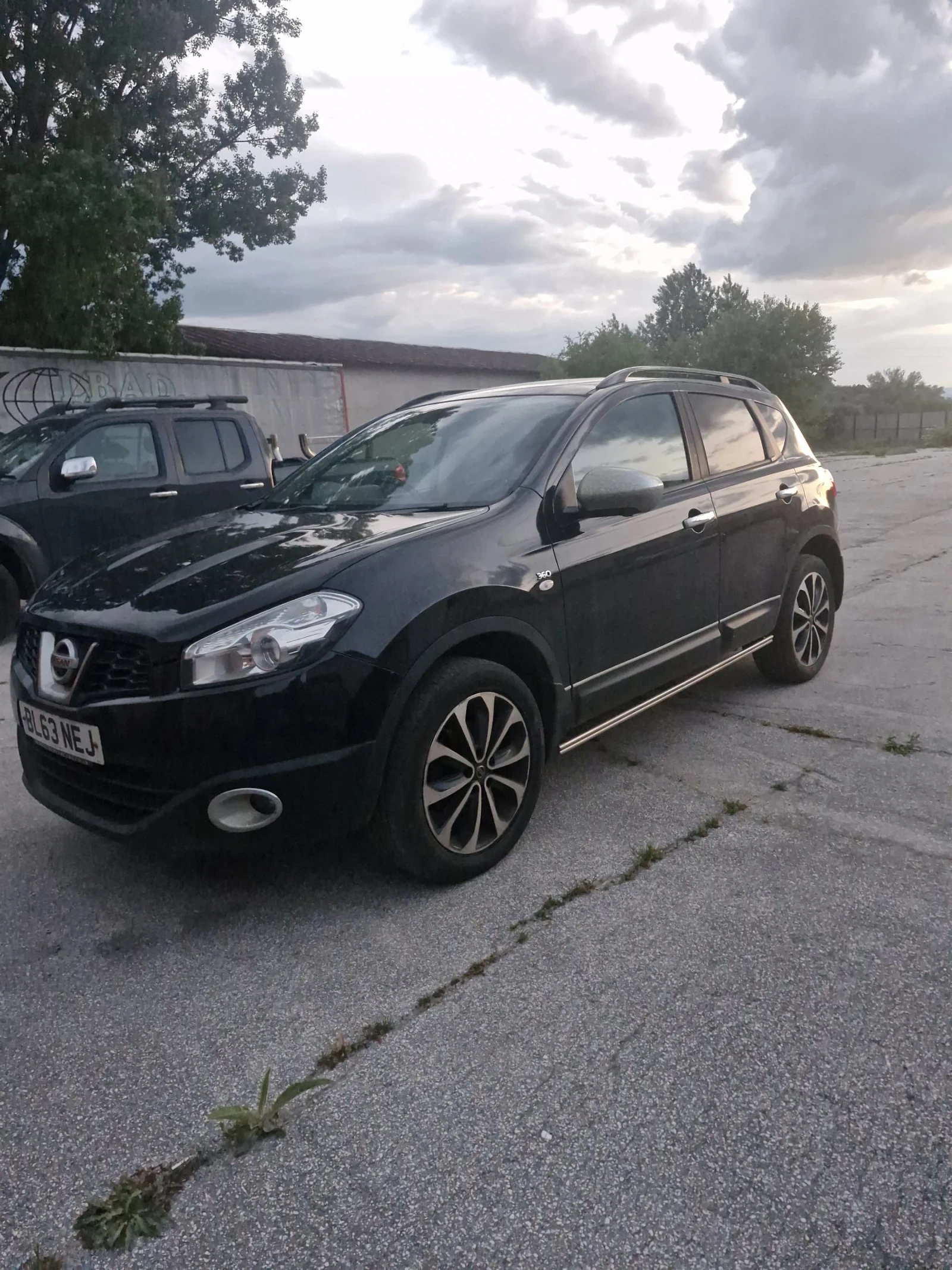 Nissan Qashqai 1.5DCI, снимка 3 - Автомобили и джипове - 54724548
