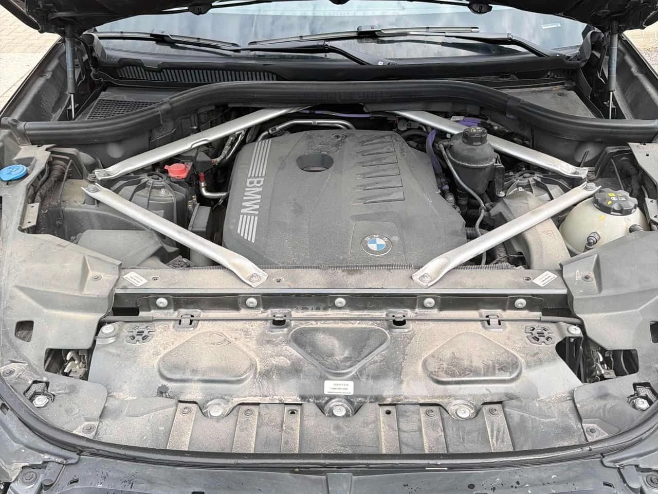 BMW X5 * xDrive40i * LASER* DISTRONIC* HEAD-UP* H/K* , снимка 15 - Автомобили и джипове - 54839794