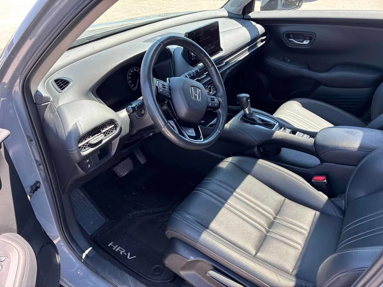 Honda Hr-v * EX L Navi * АВТОКРЕДИТ БЕЗ ПЪРВОНАЧАЛНА ВНОСКА* , снимка 5 - Автомобили и джипове - 54966012