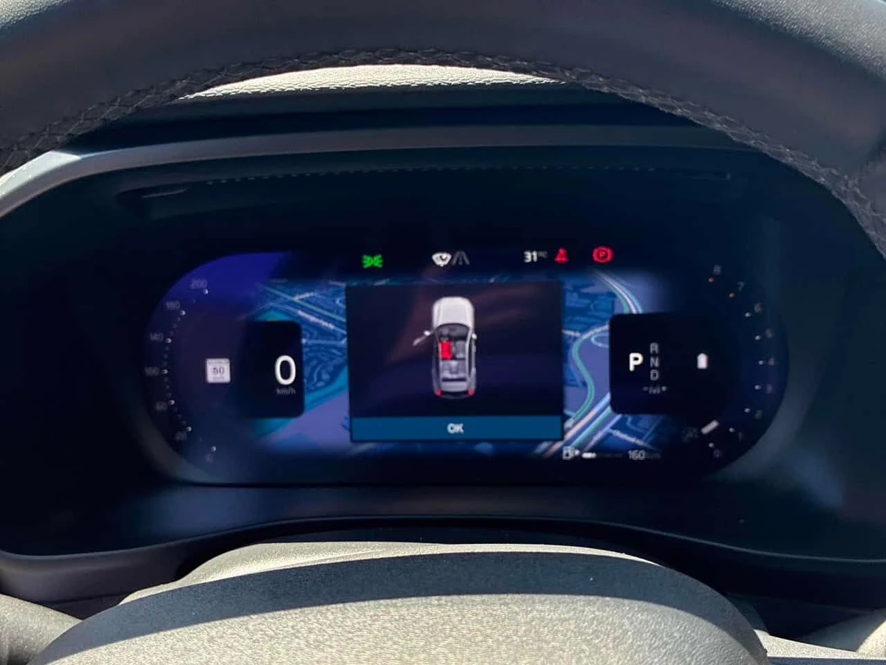 Volvo XC40  Plus Bright Theme / 360 / DISTRONIC / CARFAX , снимка 8 - Автомобили и джипове - 55538677