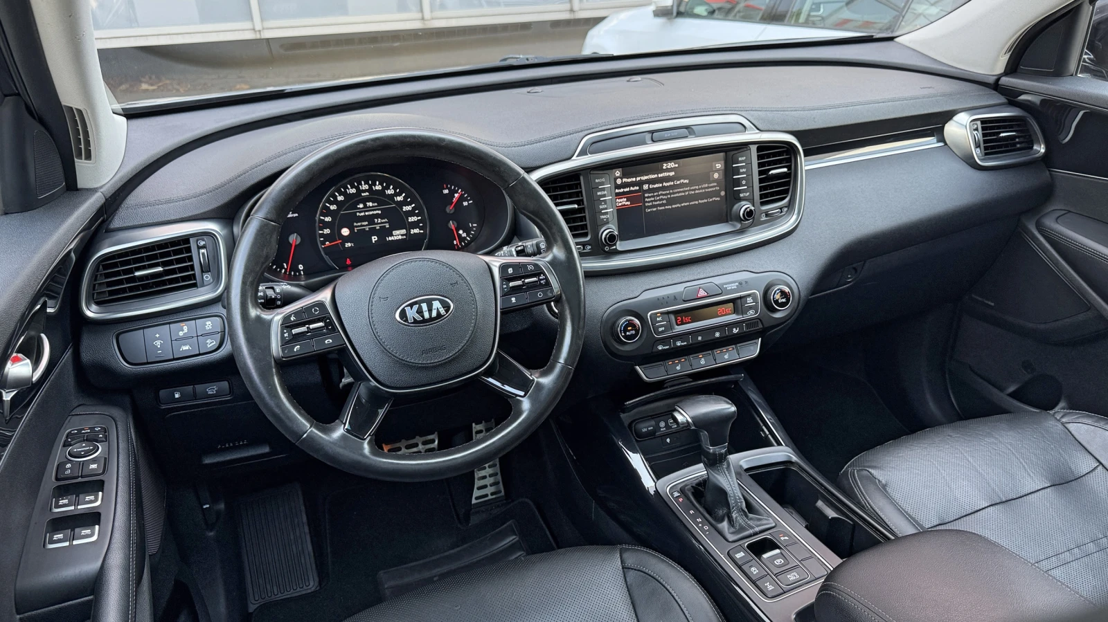Kia Sorento 2.0 CRDi Rebel 4WD Европейска, снимка 8 - Автомобили и джипове - 55936714