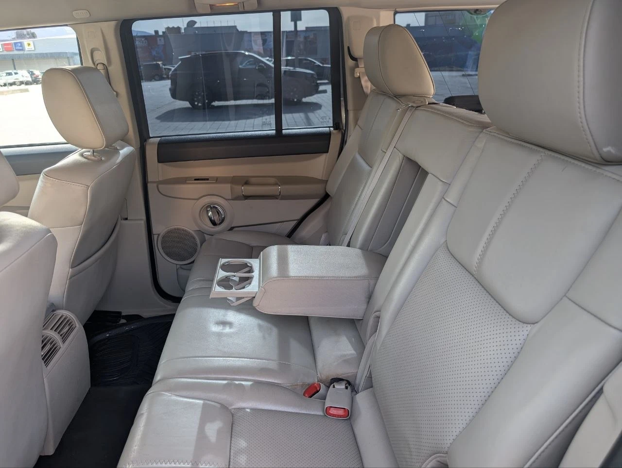 Jeep Commander, снимка 10 - Автомобили и джипове - 56414313