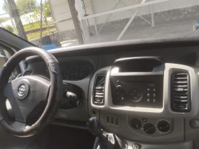Opel Vivaro Повреден мотор, снимка 10