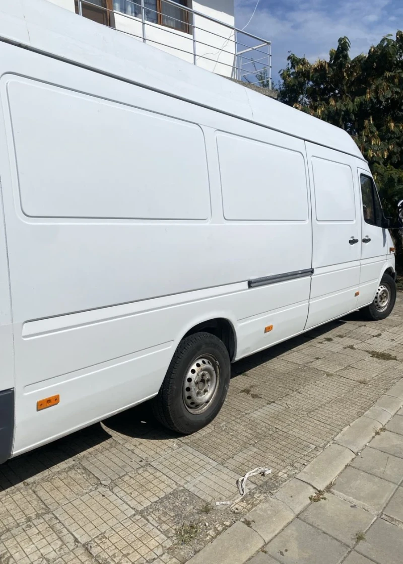 Mercedes-Benz Sprinter 311 Товарен, снимка 4 - Бусове и автобуси - 47400034