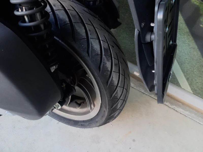 Piaggio Mp3 300 , снимка 6 - Мотоциклети и мототехника - 52120870