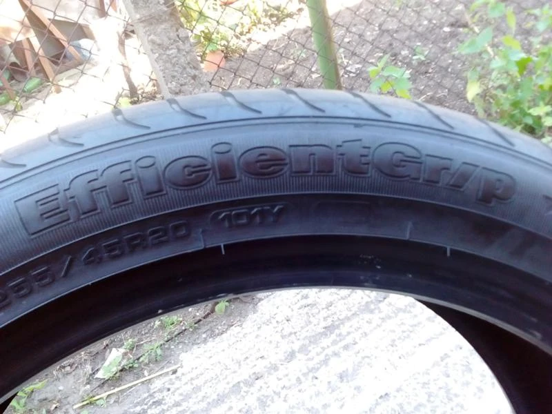 Гуми Летни 255/40R20, снимка 5 - Гуми и джанти - 18864281