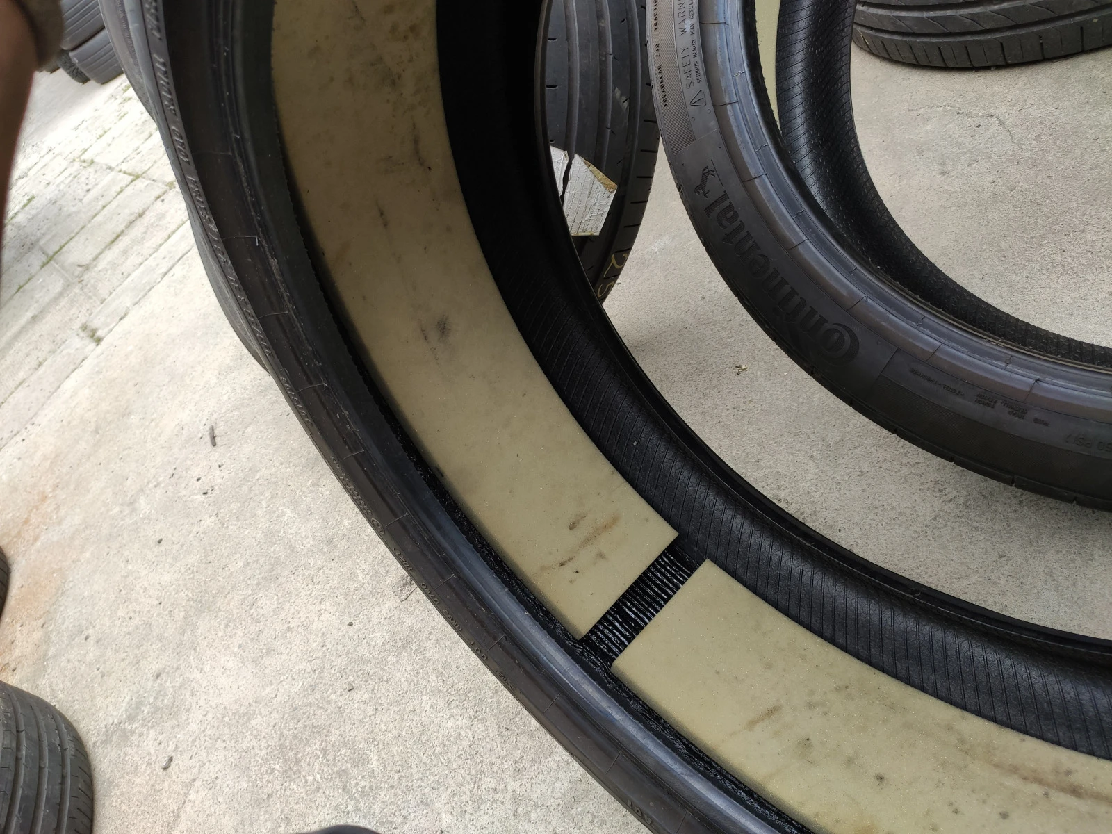  255/35R21 | Mobile.bg   12