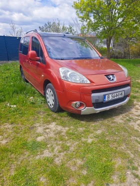 Peugeot Partner 1.6hdi panorama, снимка 2