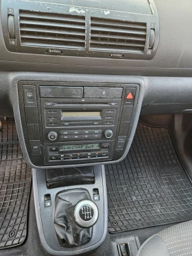 Seat Alhambra 1.9TDI 7 Mеста, снимка 15