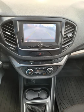 Lada Vesta 1.6 Бензин 106 кс, Евро 6, Комби, Всички екстри  - 6999 € / 13688.85 лв. - 71490957 17