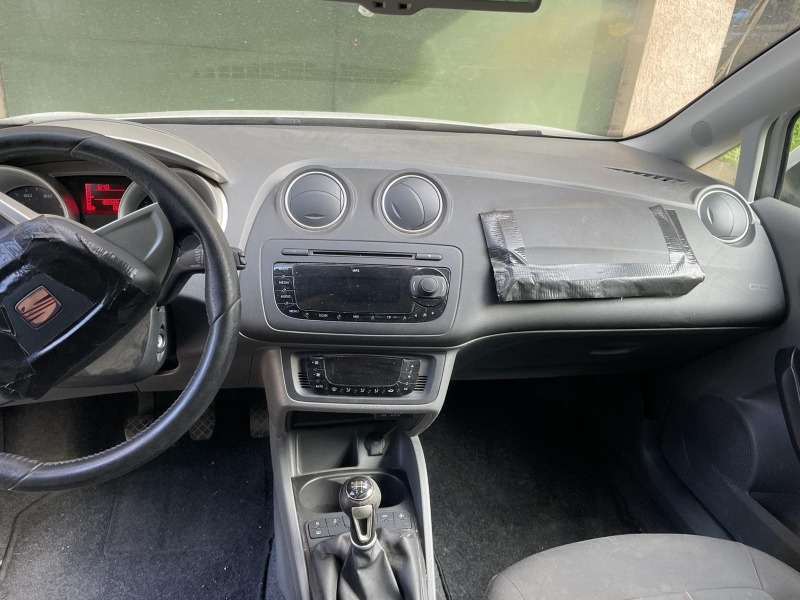Seat Ibiza 1.2 ST, снимка 9 - Автомобили и джипове - 45287975