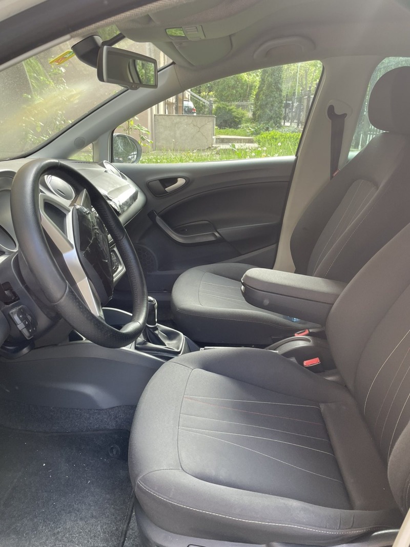 Seat Ibiza 1.2 ST, снимка 9 - Автомобили и джипове - 45968099