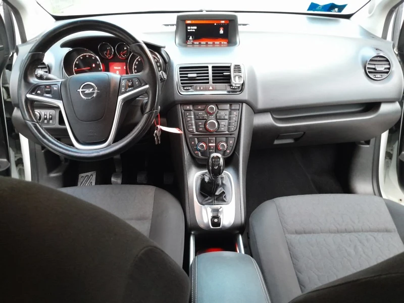 Opel Meriva 1.4i FACELIFT, снимка 15 - Автомобили и джипове - 45806019