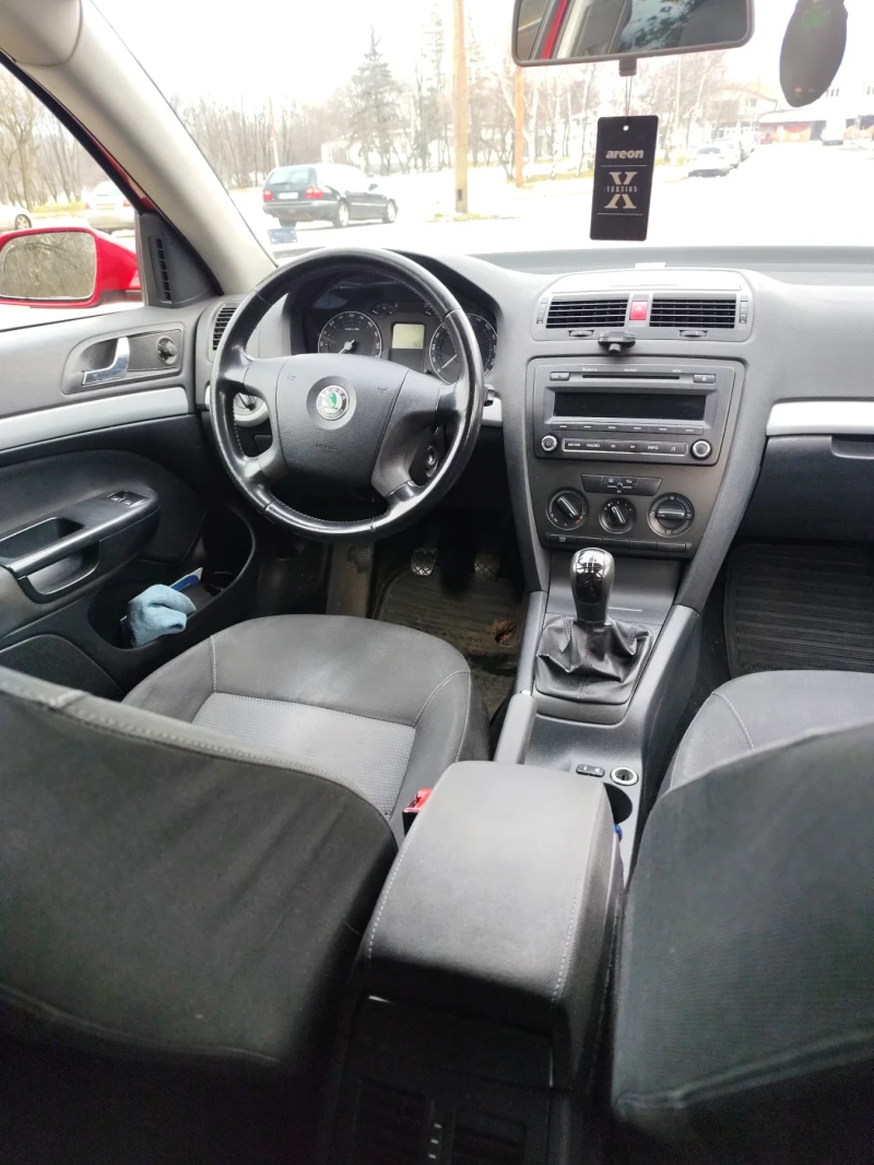 Skoda Octavia 1.9 TDI , снимка 5 - Автомобили и джипове - 48443364