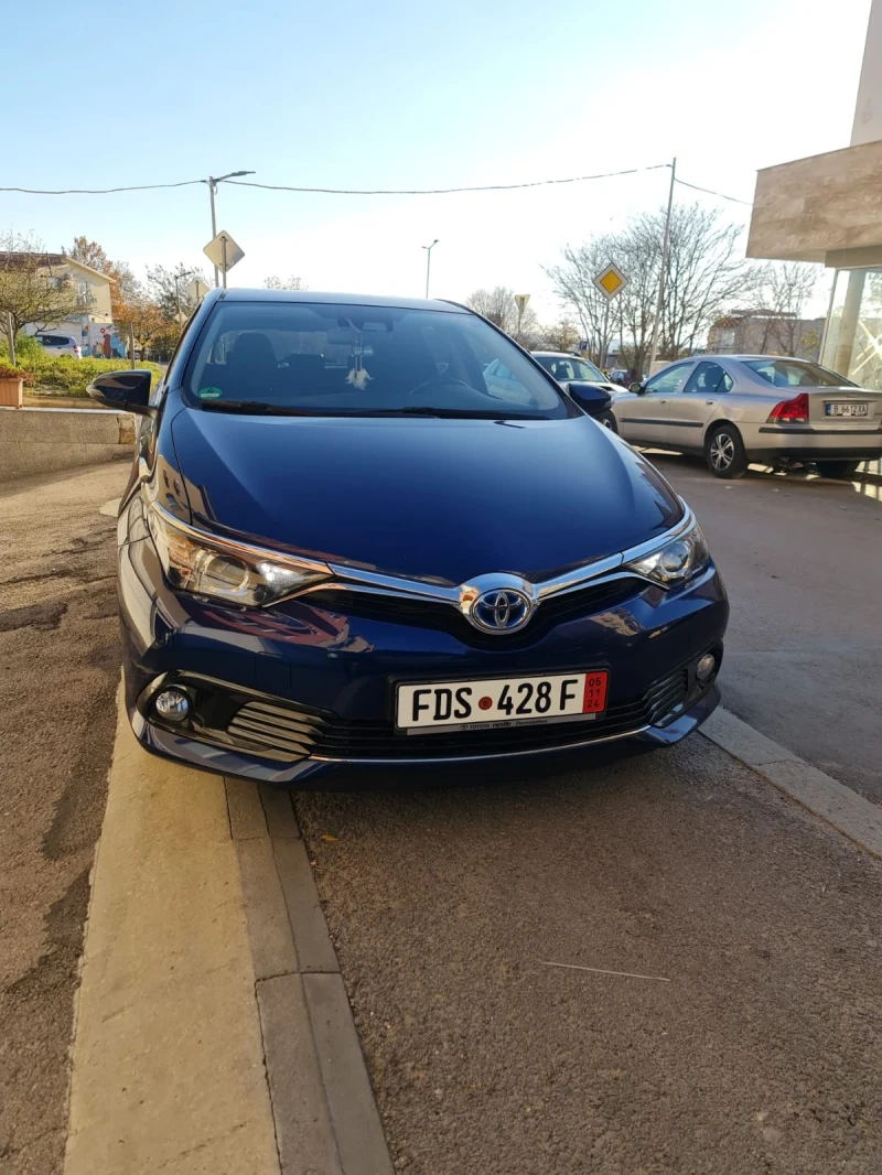 Toyota Auris, снимка 2 - Автомобили и джипове - 48548640