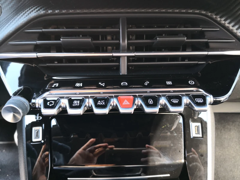 Peugeot 208 GT Line, снимка 11 - Автомобили и джипове - 52974481