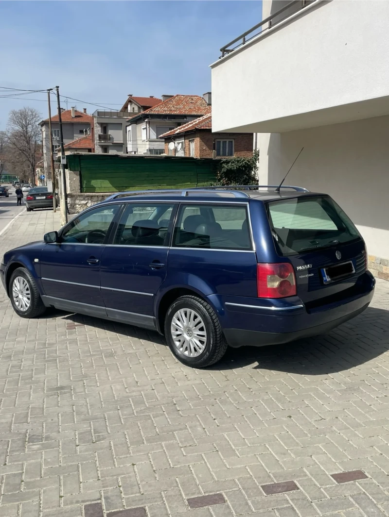 VW Passat 1.9 TDI, снимка 2 - Автомобили и джипове - 49503111