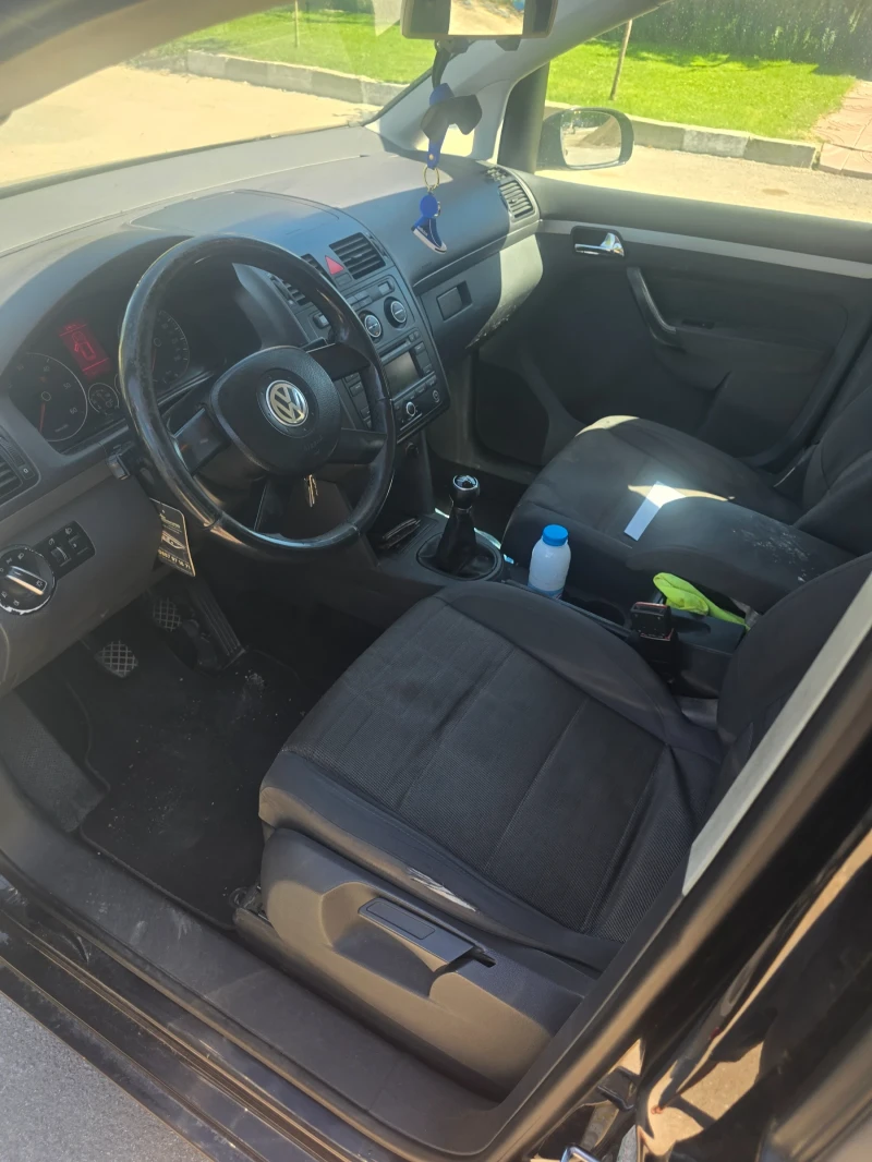 VW Touran, снимка 7 - Автомобили и джипове - 51523787