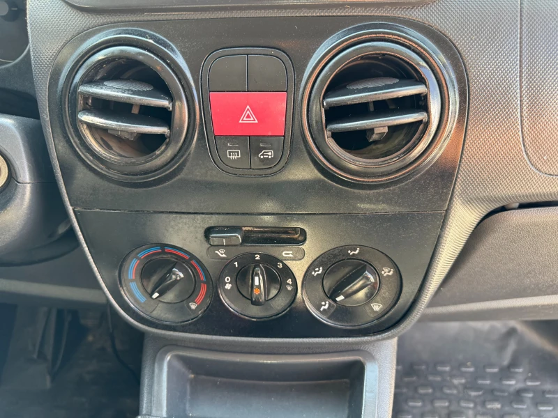 Fiat Fiorino 1.3Multijet Климатик, снимка 9 - Автомобили и джипове - 51640870