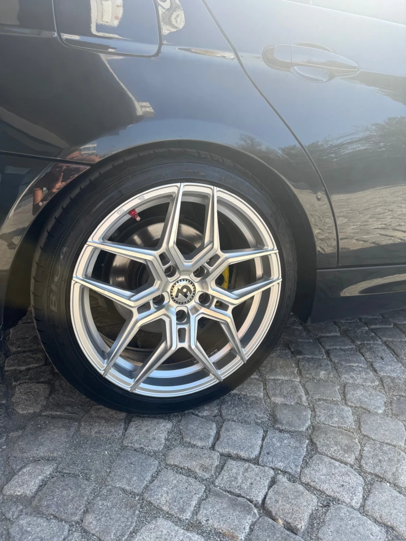 BMW 320, снимка 8 - Автомобили и джипове - 52445840