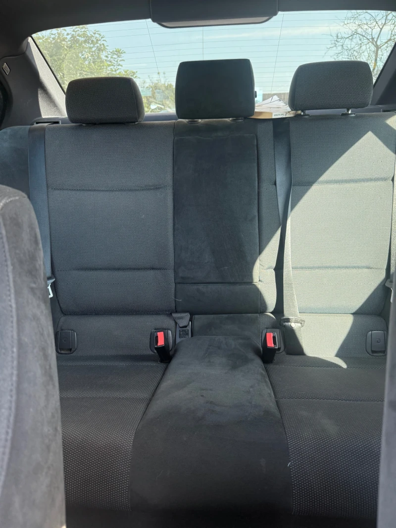 BMW 320, снимка 13 - Автомобили и джипове - 52445840