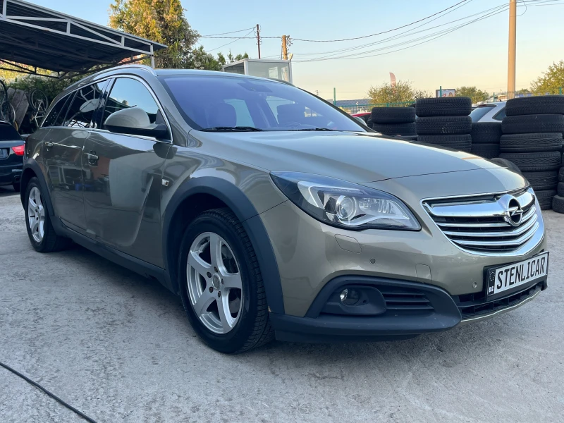 Opel Insignia 2.0CDTI-4X4-SportsTourer, снимка 5 - Автомобили и джипове - 51739037