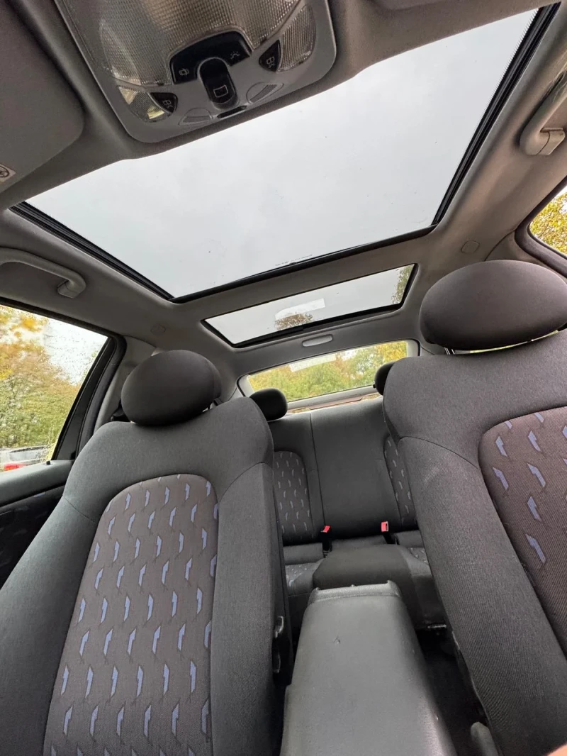 Mercedes-Benz C 200, снимка 2 - Автомобили и джипове - 52255438