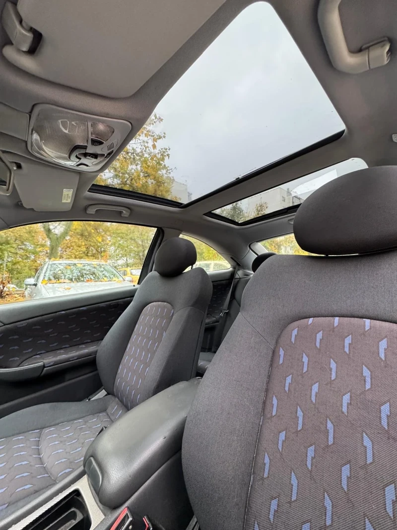 Mercedes-Benz C 200, снимка 3 - Автомобили и джипове - 52255438