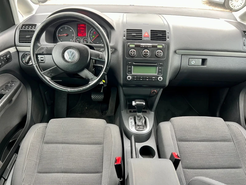 VW Touran 1.9TDI-105кс-BKC, снимка 9 - Автомобили и джипове - 52903495
