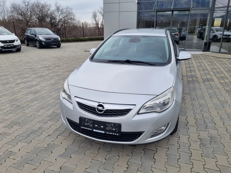 Opel Astra 1.6i-БЕНЗИН = 115.000км / 2011г., снимка 3 - Автомобили и джипове - 53088298