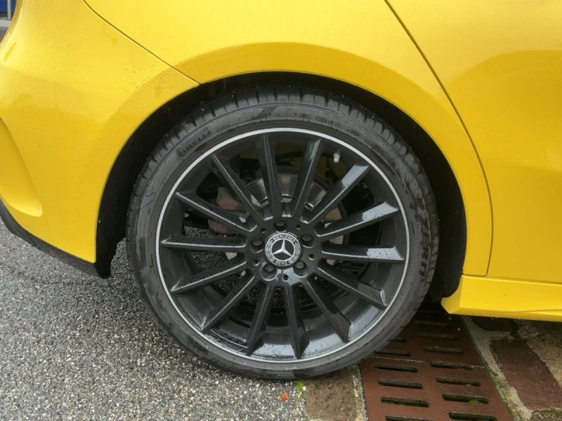 Mercedes-Benz A 180 Premium, снимка 9 - Автомобили и джипове - 53164061