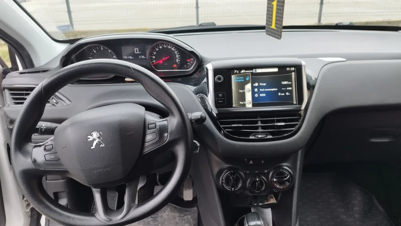 Peugeot 208 1.6 e-HDI, снимка 13 - Автомобили и джипове - 53377416