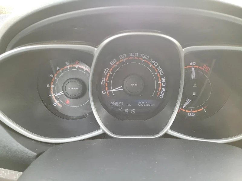 Lada Vesta 1.6 Бензин 106 кс, Евро 6, Комби, Всички екстри , снимка 10 - Автомобили и джипове - 53497807