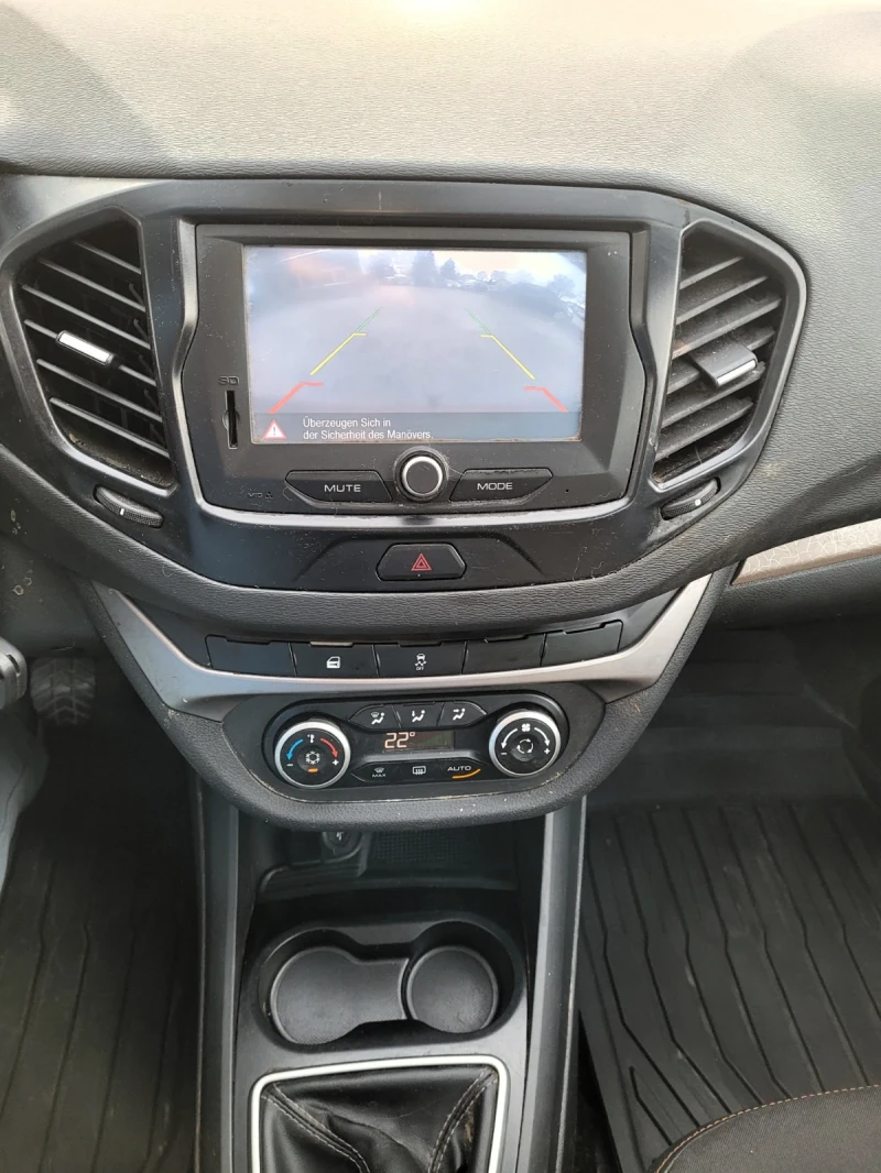 Lada Vesta 1.6 Бензин 106 кс, Евро 6, Комби, Всички екстри , снимка 17 - Автомобили и джипове - 53497807