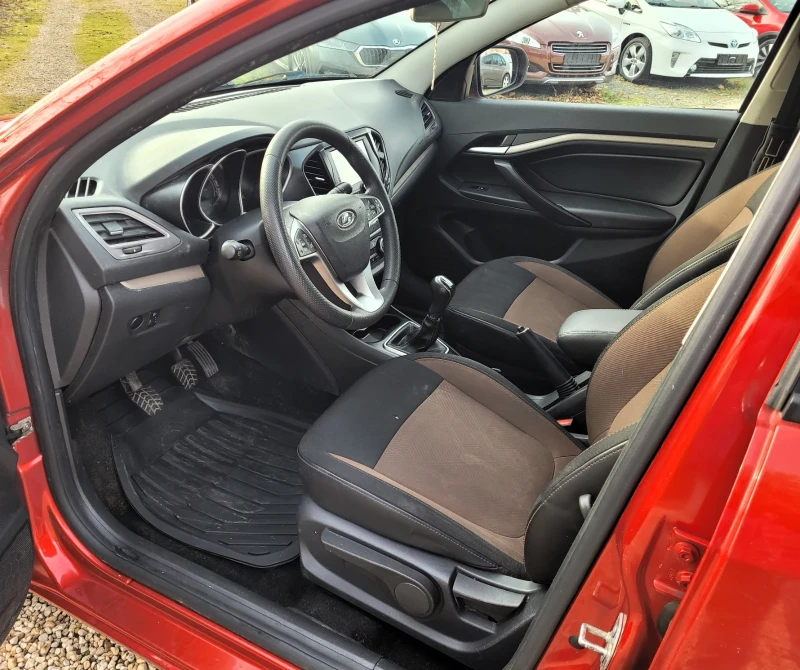 Lada Vesta 1.6 Бензин 106 кс, Евро 6, Комби, Всички екстри , снимка 11 - Автомобили и джипове - 53497807