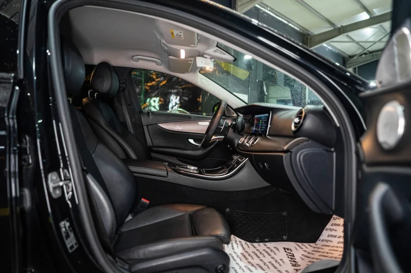 Mercedes-Benz E 220 D FULL AMG BLACK LINE BURMEISTER NAVI ЛИЗИНГ 100%, снимка 13 - Автомобили и джипове - 53503014
