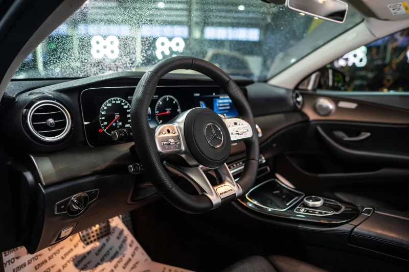 Mercedes-Benz E 220 D FULL AMG BLACK LINE BURMEISTER NAVI ЛИЗИНГ 100%, снимка 12 - Автомобили и джипове - 53503014