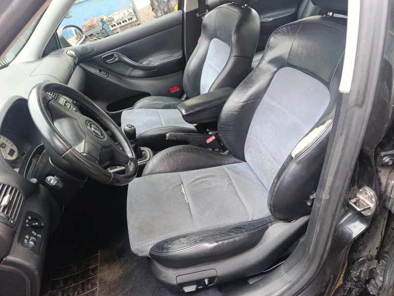 Seat Leon 1.8т FR 180k, снимка 7 - Автомобили и джипове - 53556201