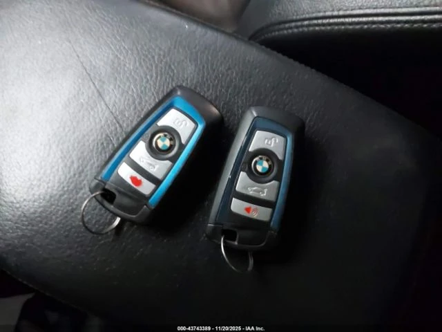 BMW 335 MPACK* KEYLESS* 360* HEADUP* HARMAN, снимка 10 - Автомобили и джипове - 53779127