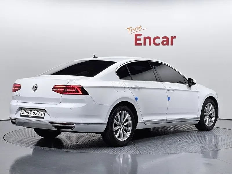 VW Passat Gt(B8) 2.0 Tdi, снимка 3 - Автомобили и джипове - 55062424